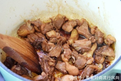 营养|8月,我家最爱的鸭肉做法,香嫩肉厚还解馋,简单好做营养更美味