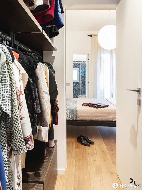 装修|90后丁克一族夫妻的家,装修审美太独特,入户后我被深深吸引了