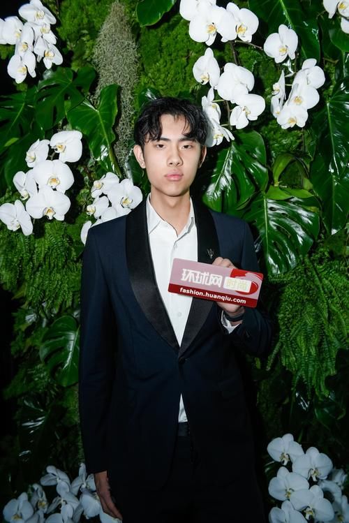 超模钱冠天为Beautyberry王钰涛2021秋冬大秀走秀