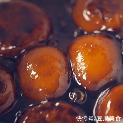 水煮汤圆|汤圆的创意吃法！吃腻了水煮汤圆？快来试试黑糖汤圆和爆浆汤圆