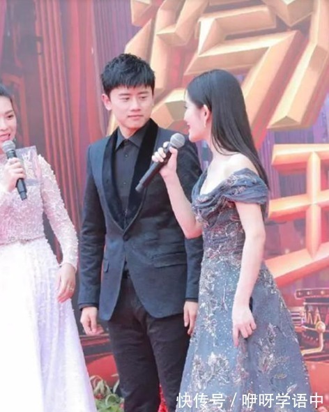 手臂|张杰谢娜不愧是金童玉女,张杰穿西装很绅士,谢娜穿一字裙像公主!