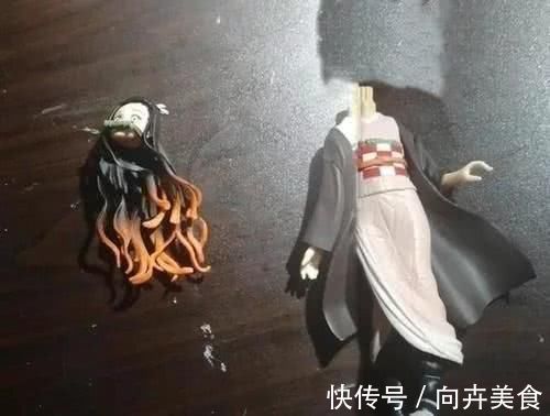 三次元|只要是二次元里的妹子,即使“擰斷了”禰豆子手辦的頭你也可以嗎