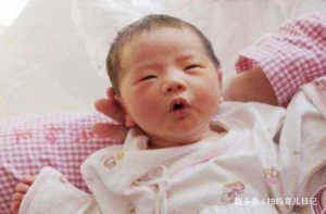 医生|“丑宝宝”被全家人嫌弃,医生却说孩子颜值很高,一个月后奇迹了