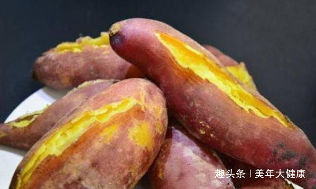 雌激素|女人要善待自己,要多吃4种“零嘴”,助你补充雌激素,不显老