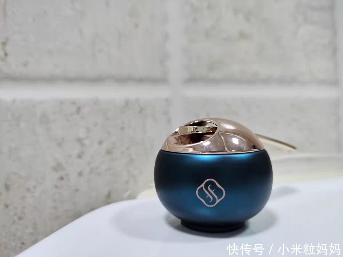 孕妇唇膏哪种好？哪个牌子好用？唇膏红黑榜，曼秀雷敦也中招？