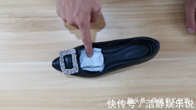 风油精|鞋子里有异味怎么办呢教你几招去鞋子异味的方法,真实用!