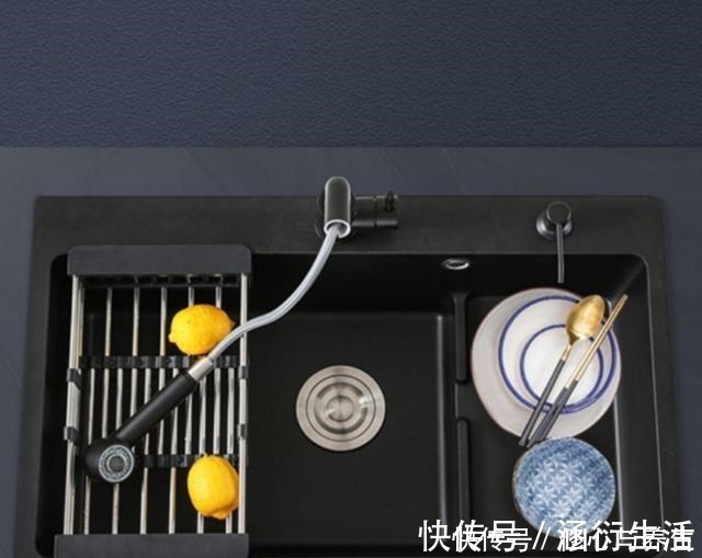 台面|80%的人都忽略的厨房水槽设计雷区，你一定要看看！