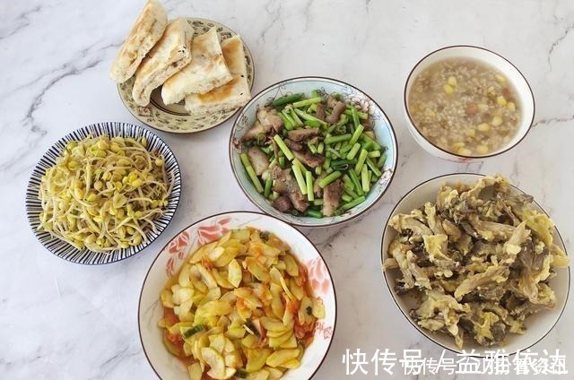 烙饼|假期5天午餐不重样，花钱少营养足，网友接地气，准备抄作业