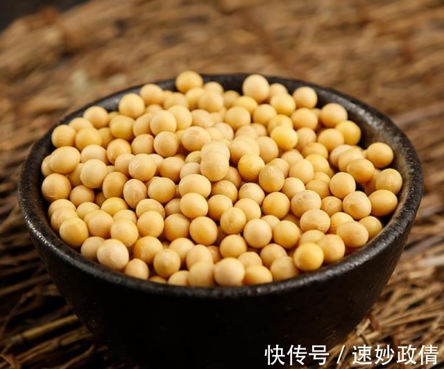 小蛮腰|女性更年期不要太节约，多吃6种碱性食物，加一运动促进雌激素