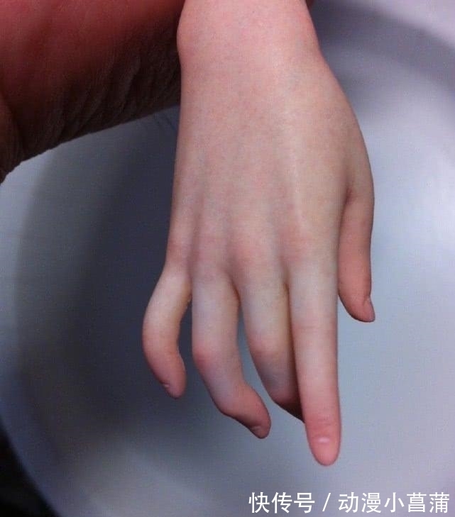 手办|岛国手办真不含糊,逼真到血管都看清楚,看到这脚丫:彻底服了