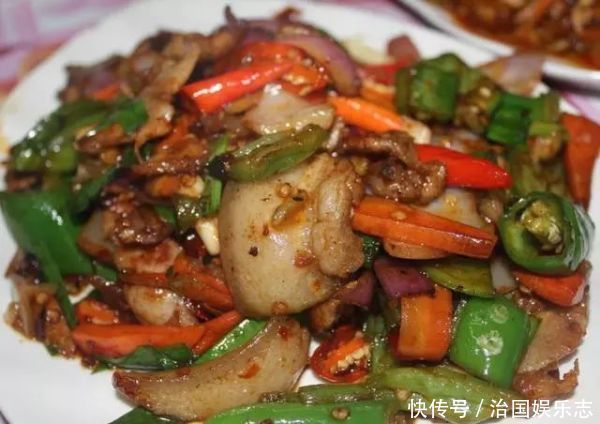 去饭店点菜,做到“4点1不点”的,老板一看就知道是行家!