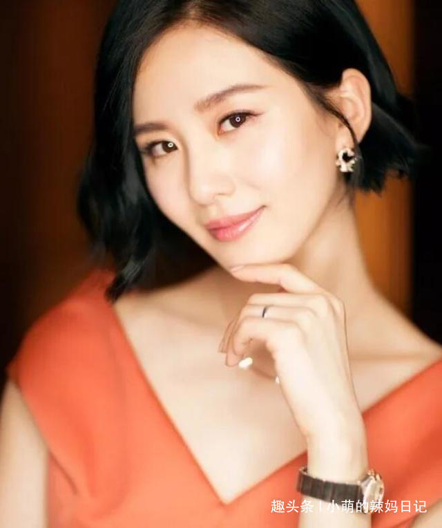 把手表 女人手表戴左手好,还是右手好别戴错被人笑话,看完你就明白了