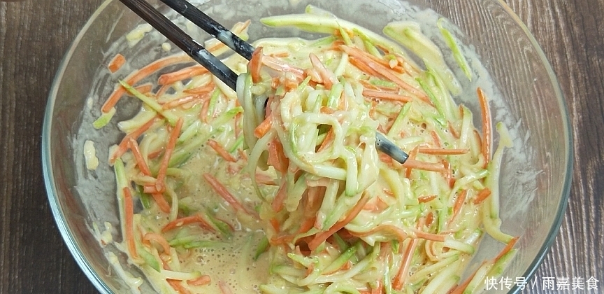 早餐饼新做法,5元成本10分钟出锅,全家人都爱吃,看完包你学