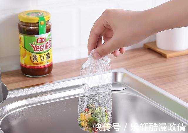 厨房再大,水槽边也别空着!瞧瞧聪明人这样布置,高级美观又实用