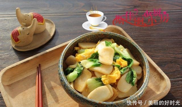 一个人午餐,我从不点外卖也不将就,这样做简单美味又营养,真香