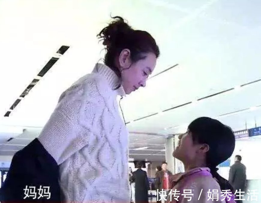 她是变形记最美农村女孩,被富妈妈收养宠成公主,网友:认不出