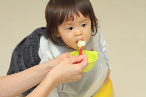 消化|宝宝什么时候该吃肉?肉类摄取太晚不利于宝宝发育,吃肉也有讲究