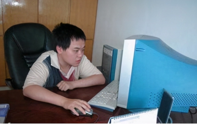 母亲|“东方神童”被中科院开除,母亲崩溃称情愿没生他!幸亏及时醒悟