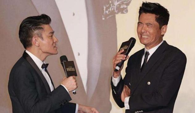 纪晓岚$刘家人出上联“刘邦刘备刘德华”,周家人对出下联堪称经典