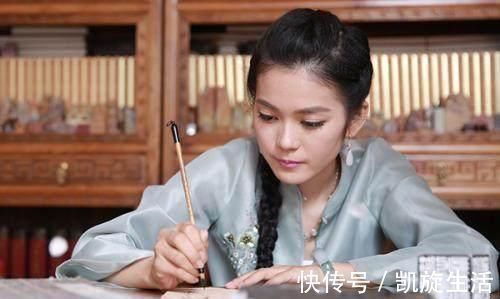 书法艺术$丁亚琳写得一手好赵字,被赞年轻有为书法家,当之无愧