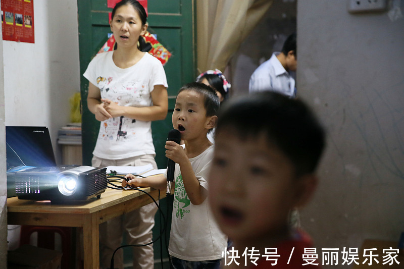 小白兔|想要宝宝说话早,念念这些三字儿歌,妈妈多念能让宝宝开口早