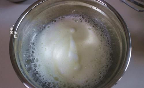 孩子要吃蛋糕，我用6个鸡蛋做一盘，香软可口，比买的好吃