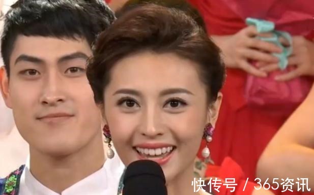 春晚|張舒越簽約央視后重返母校,搭檔張紹剛、王冠主持畢業(yè)典禮