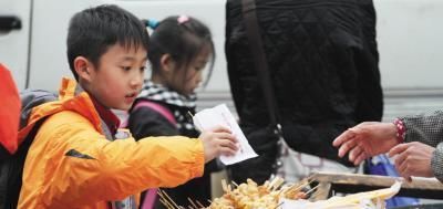  9岁男孩胃癌晚期，儿科医生3种早餐坑娃不浅