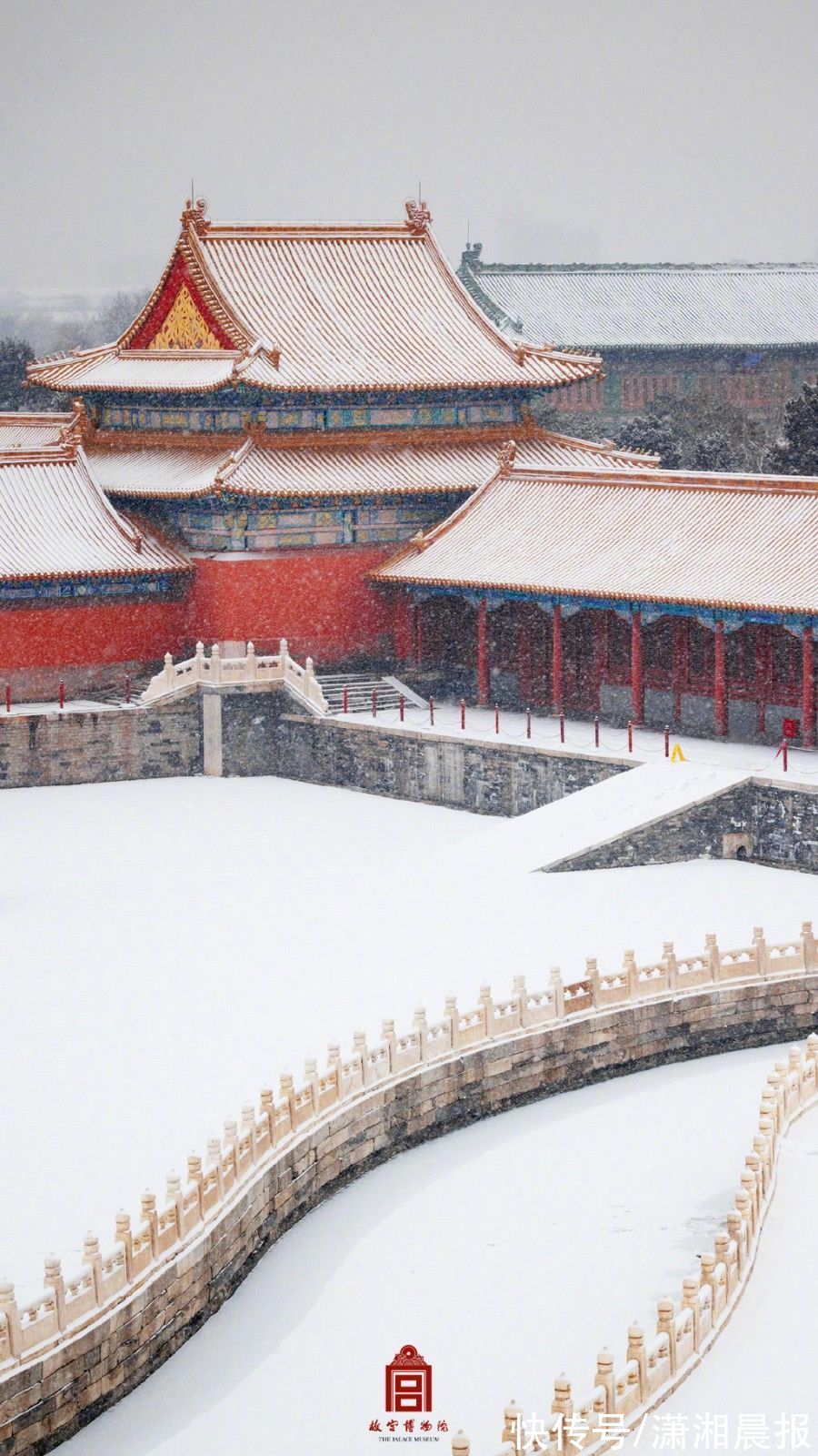 白雪|白雪红墙！故宫雪景壁纸上新