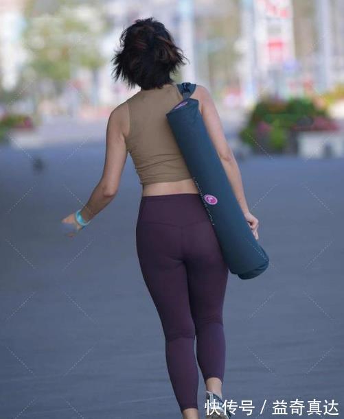 运动裤|无袖圆领衫配高腰运动裤,舒适休闲,青春活力十足