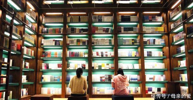 保洁员|男孩在洗手池撒尿,奶奶声称“尿是干净的”,保洁员的回怼真解气