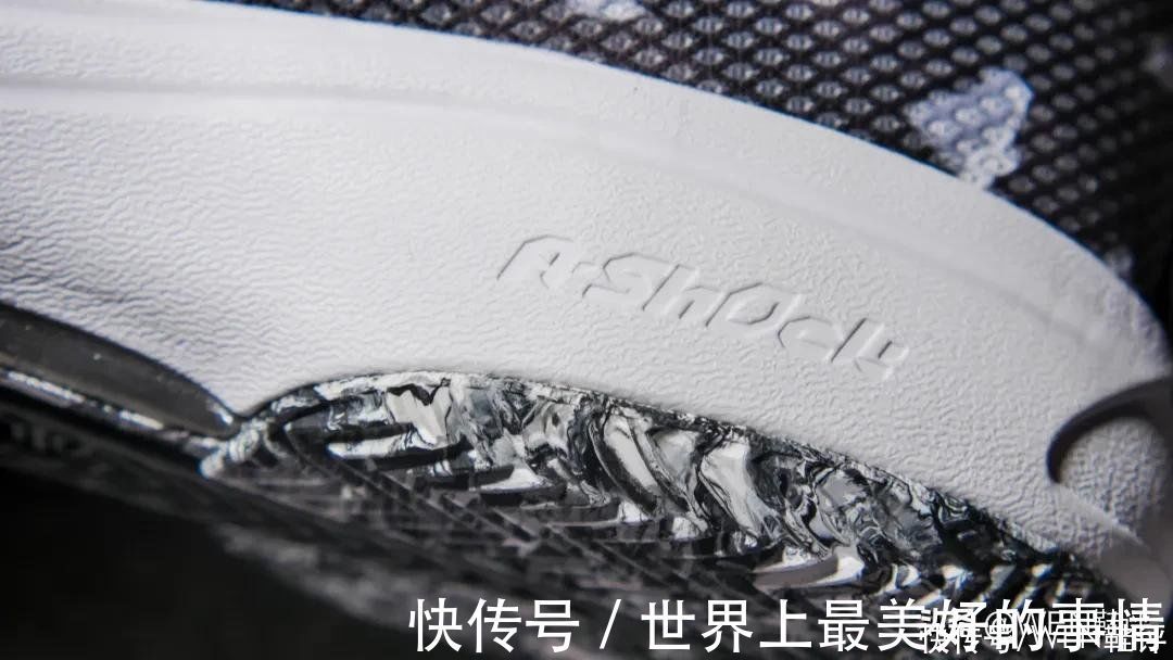 安踏 都2021了这项科技居然还在用!中底科技就是进击3无人问津的真因