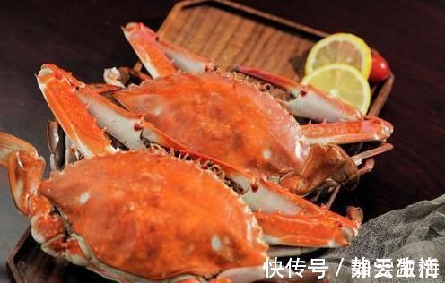 蒸螃蟹|蒸螃蟹，冷水上锅蒸还是热水？口感差别很大，以后别再用错了