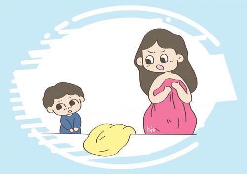 更衣室|十岁男孩被带进更衣室，眼看儿子生理反应，宝妈却说他不懂