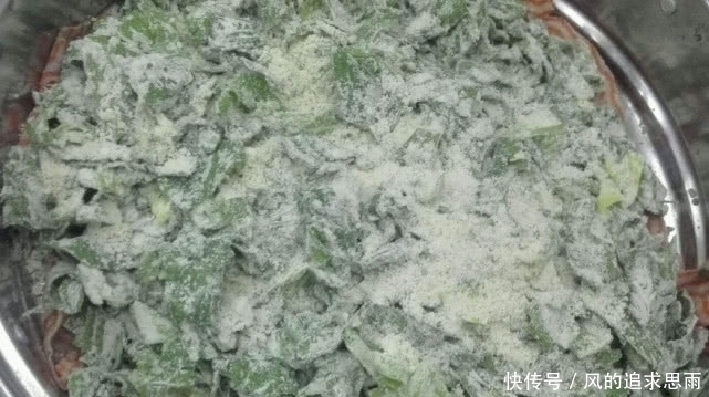  “此菜”很多人扔掉不吃，聪明人却抢着吃，简单蒸一蒸超好吃！