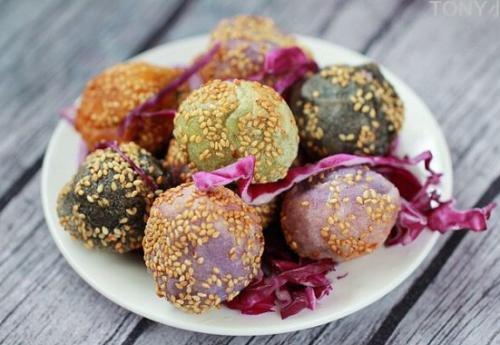 秃顶|男人进入“衰老期”，2处变大，2处变少，若一个不占，还算年轻