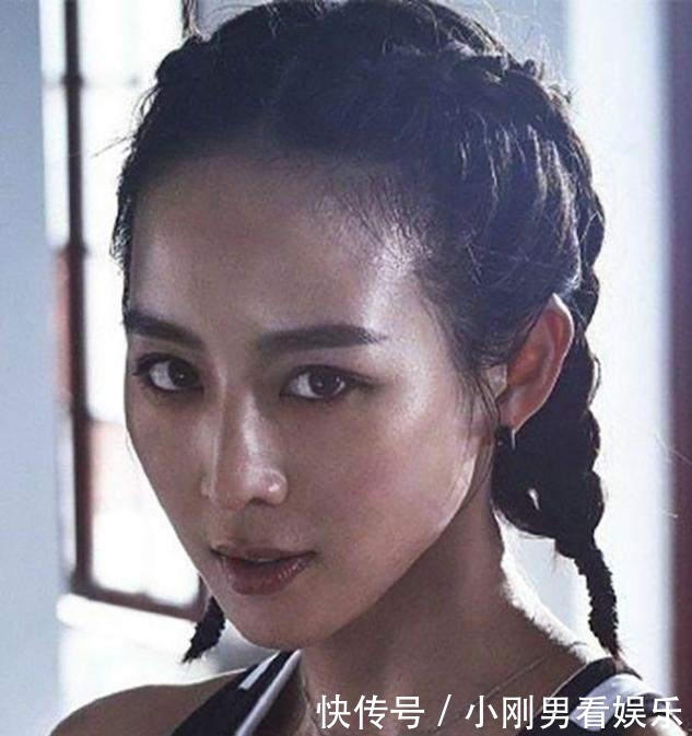 女人|女人别再披头散发了,太显老!今年流行这5种发型,减龄显脸小