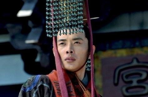 离世|她十一岁被迫嫁自己舅舅成为汉皇后,一生未被破身,晚年凄惨离世