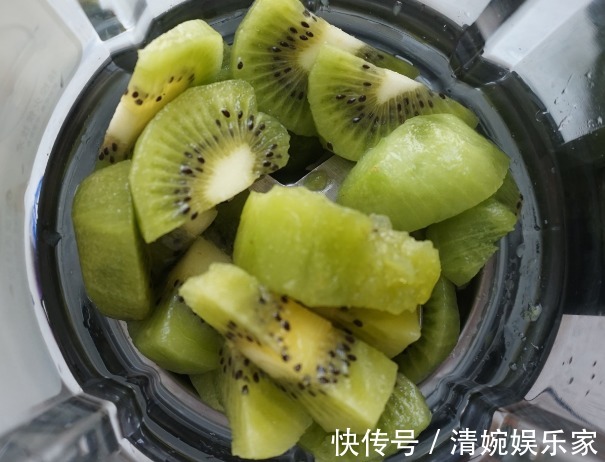 番茄素|孕期,有4种水果孕妈别不舍得食用,能提升免疫力,对宝宝皮肤好