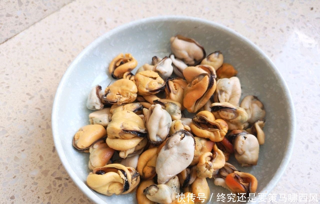 春天吃这道菜正当时,鲜味无比,营养也丰富,男人吃了棒棒滴