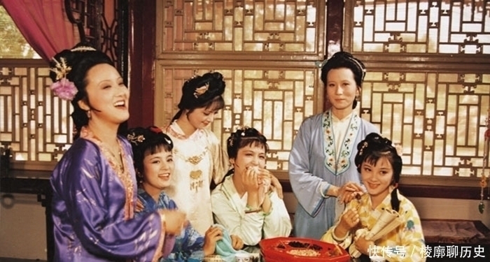 红楼梦:贾府东西两府为何叫宁国府和荣国府?曹雪芹别有深意