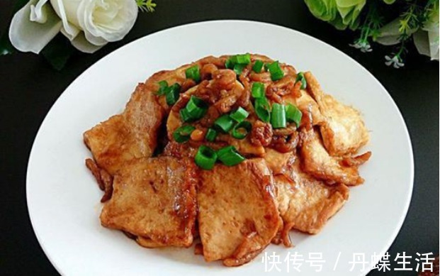 煎烧豆腐|美食推荐煎烧豆腐、口水鸡、烧豆腐、柠檬酸辣凤爪的做法