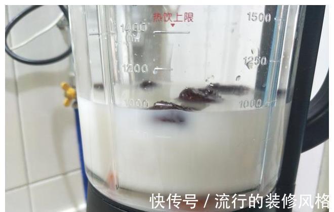 米糊|立秋后,4样食材扔进破壁机,无需黄豆绿豆,出锅醇香好喝