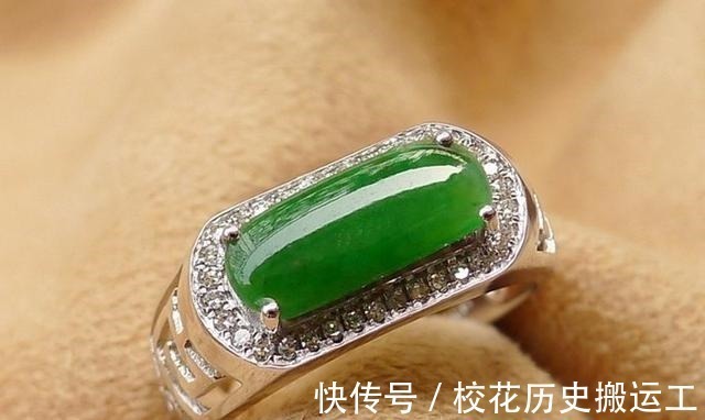 金属!翡翠戒指的镶嵌法则你了解多少呢今天一起来探索一番!