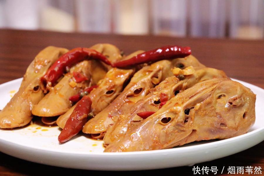  明明没什么肉的“鸭头”，为啥还如此多人喜欢吃？图啥？