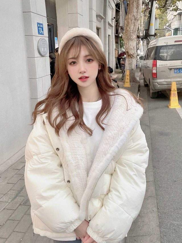 羽绒服 秋冬穿搭指南,普通女生也能把这几套穿出高级感,气质优雅又洋气