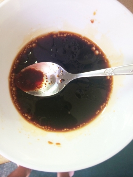 这才是鸡腿最好吃的做法,不加一滴水,简单到一个电饭煲就能搞定