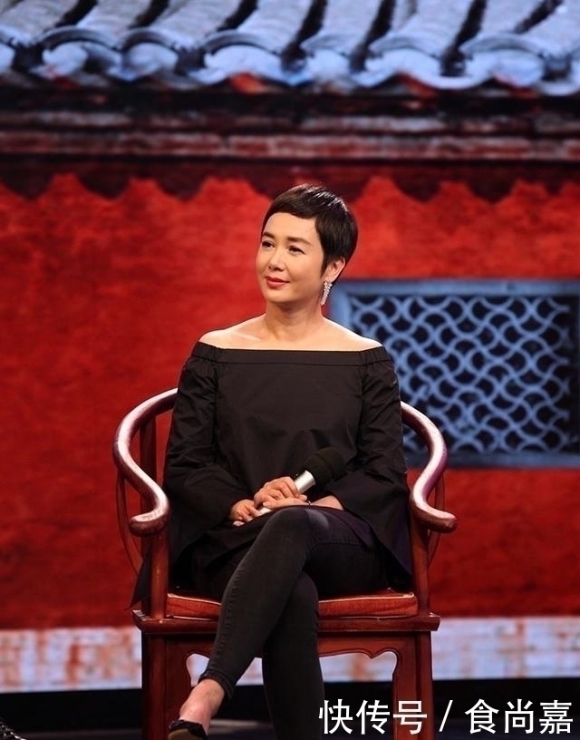 |沙雕动画,搞笑:好兄弟帮我掩饰放屁的尴尬!