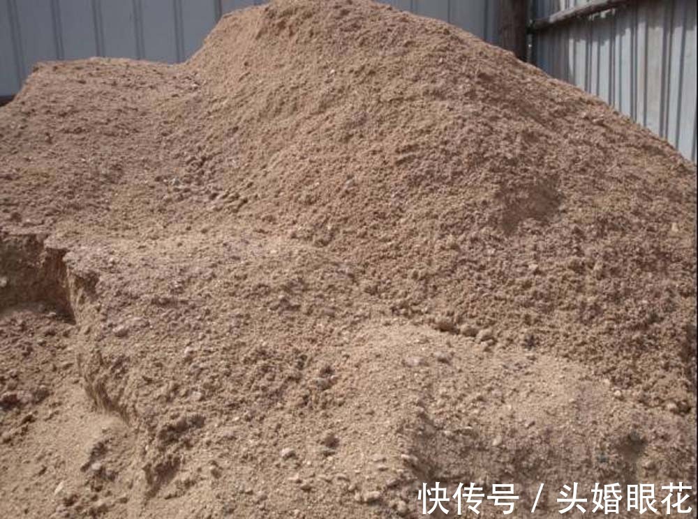 标号|墙面起砂、开裂、空鼓的形成原因,以及三种处理方法