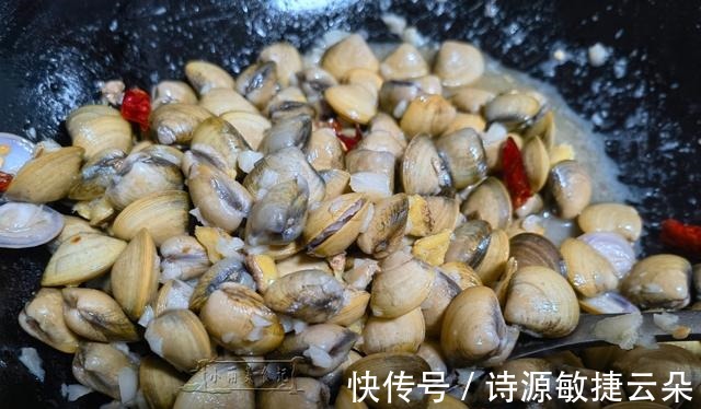 老一辈眼里的美食，小时候桌上有它就算开荤了，咸香入味超级下饭！